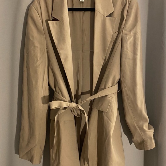 TOPSHOP Belted Long-Line Blazer in Taupe - Picture 5 of 6